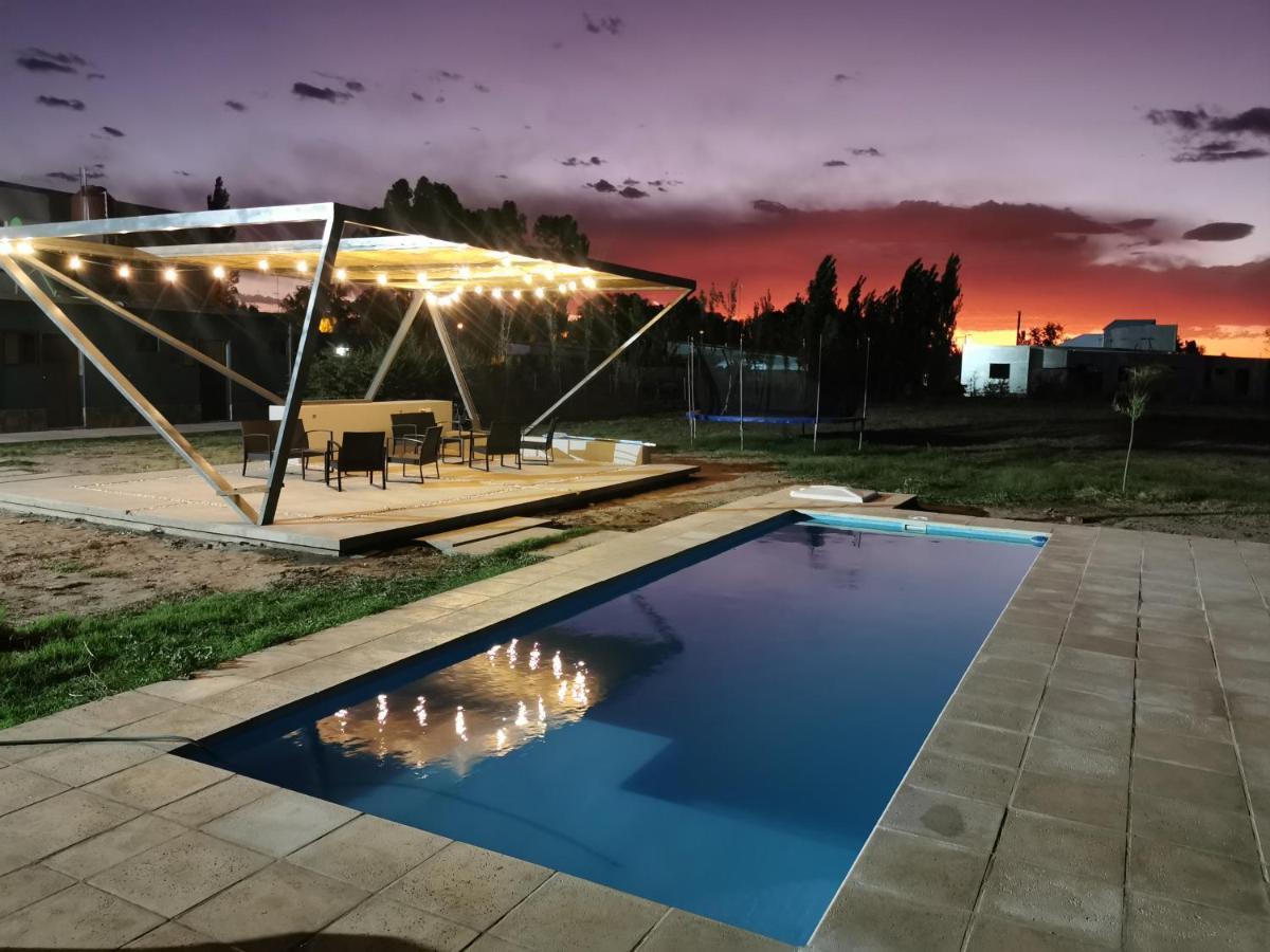 דירות חנרל אלבאר Complejo Koi מראה חיצוני תמונה